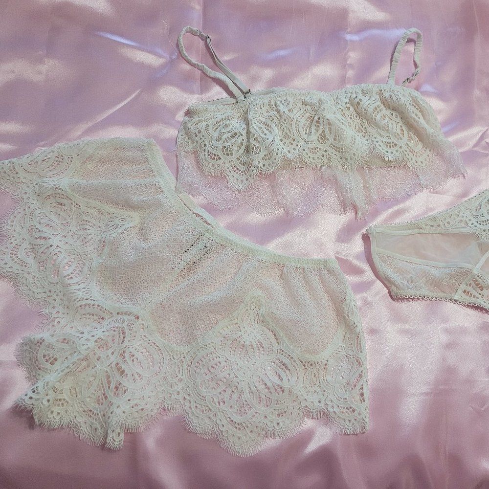 VICTORIA'S SECRET Bralette-Shortie-Thong Set 291